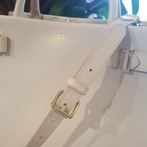 🩷VINCE CAMUTO SATCHEL🩷 - Picture 4 of 10